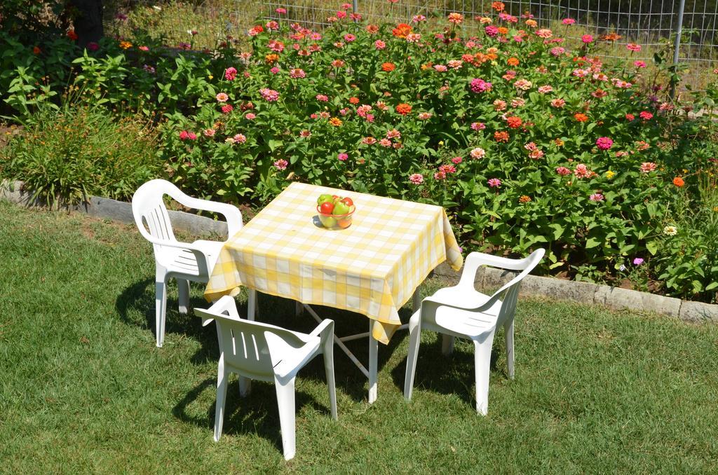 Pension Giannis Αdults Only Kinira Exterior foto